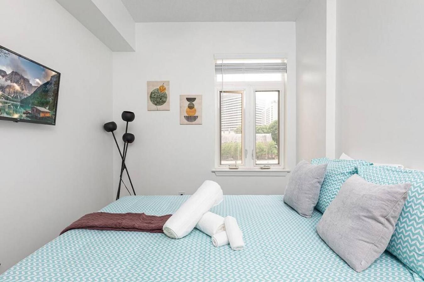 The Tar Heel - Stylish 4br With Views - Free Parking - Gym Apartment