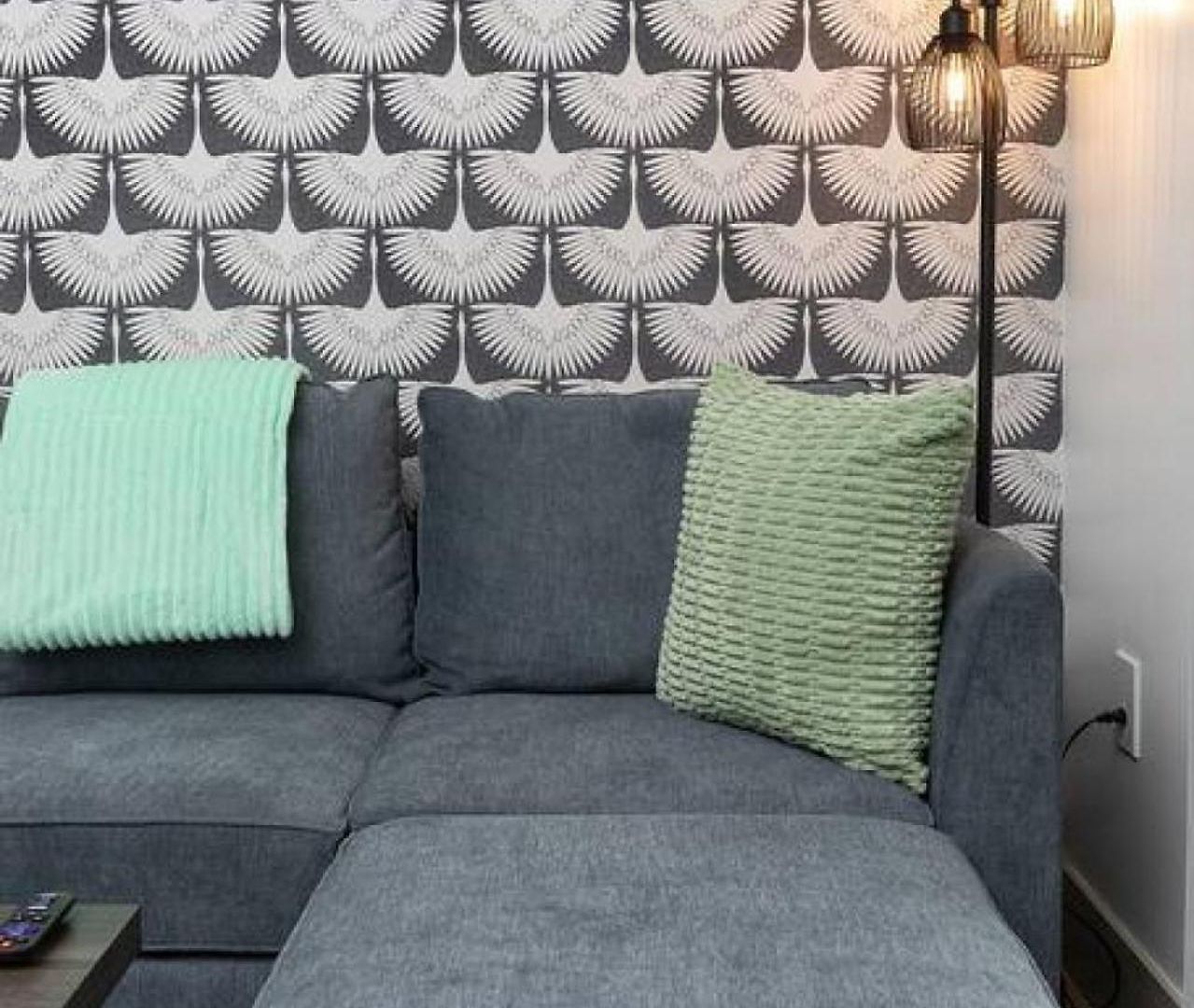 The Tar Heel - Stylish 4br With Views - Free Parking - Gym Apartment *