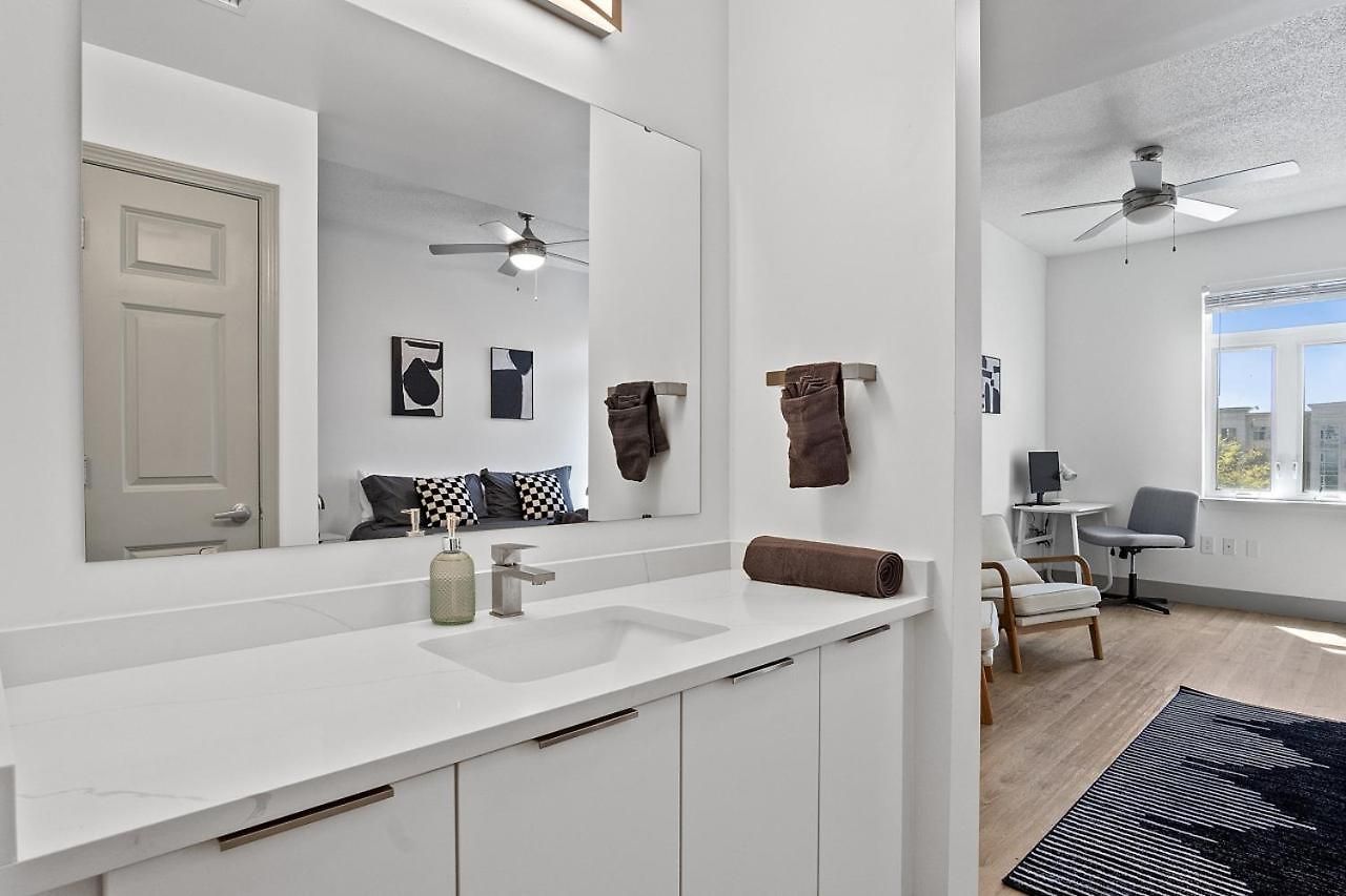 Apartment Carolina Cove - Free Parking, Spacious, Views