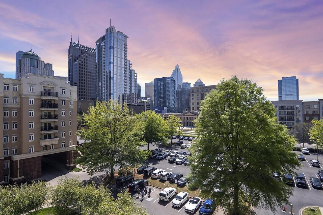 Carolina Cove - Free Parking, Spacious, Views Apartment