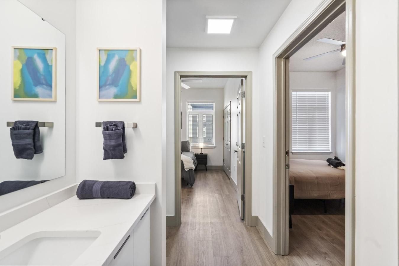 Bright Uptown Bliss - Free Parking, Walkable, Views