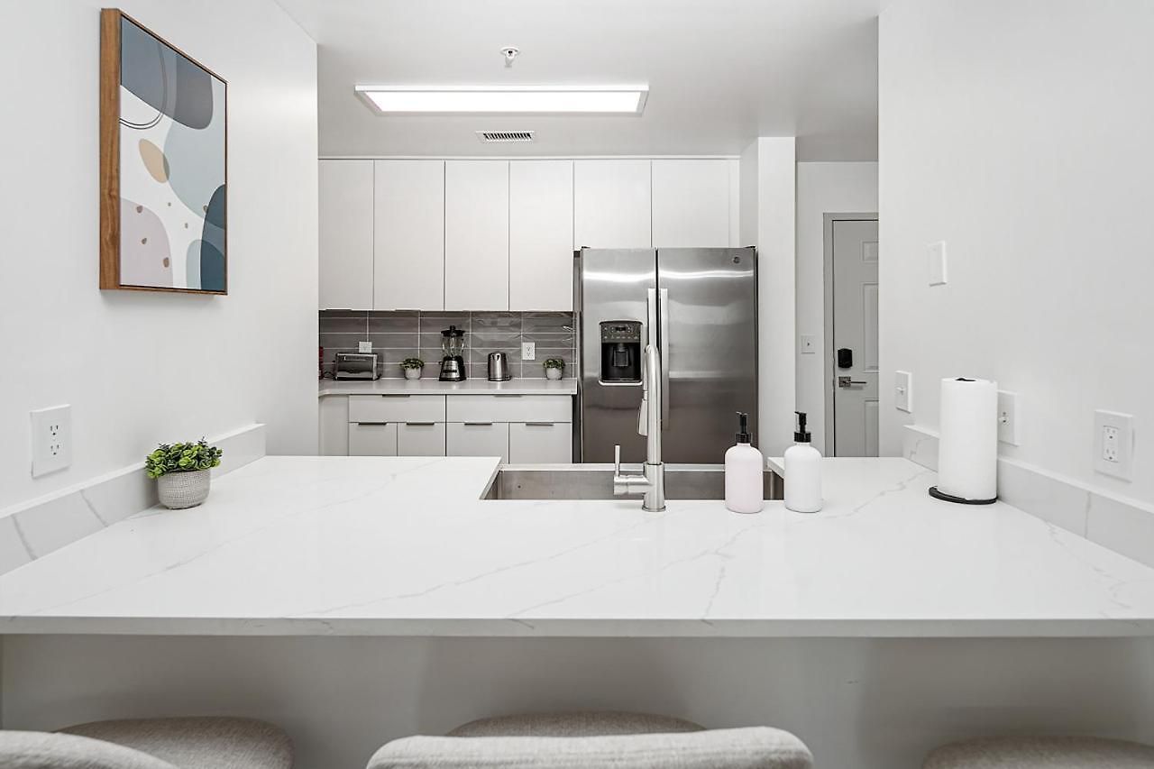 Carolina Blue - Stunning Views, Free Parking And Wifi Apartment *