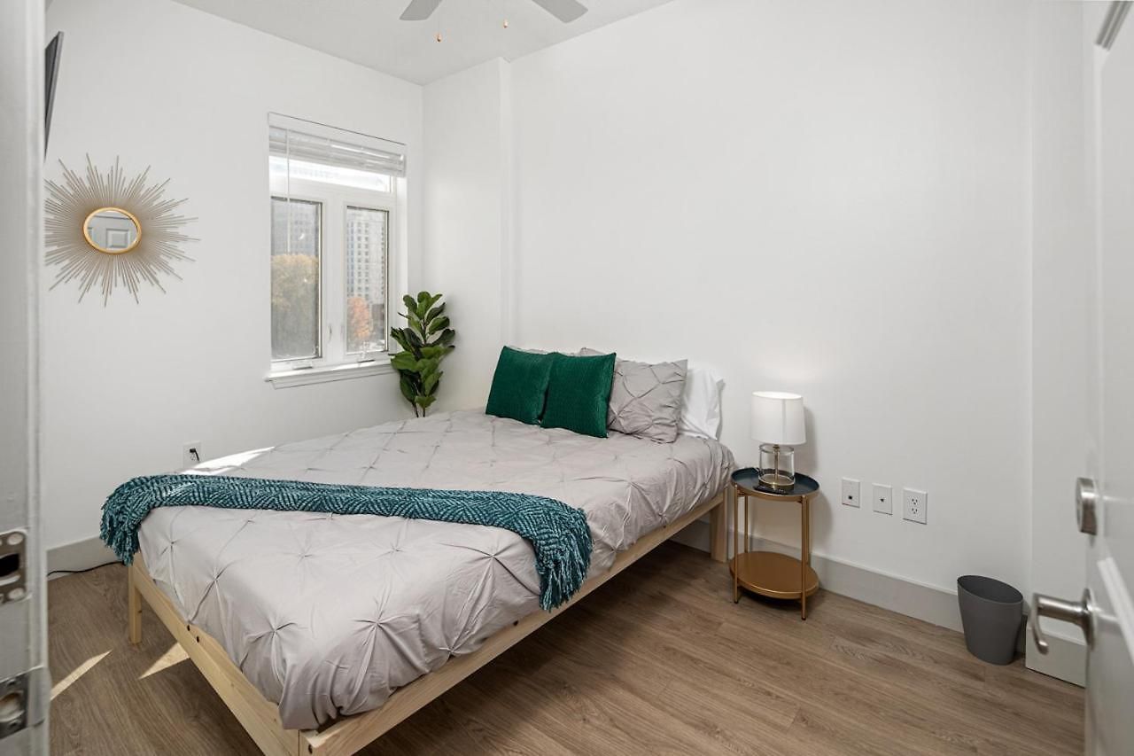 Carolina Blue - Stunning Views, Free Parking And Wifi Charlotte