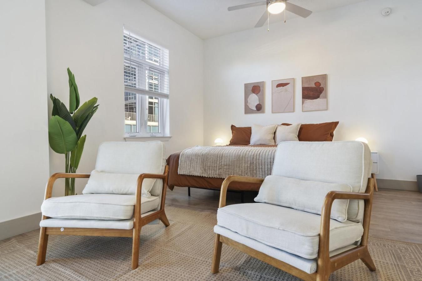 Apartment Uptown Luxury - Floor King Suite, Free Parking *