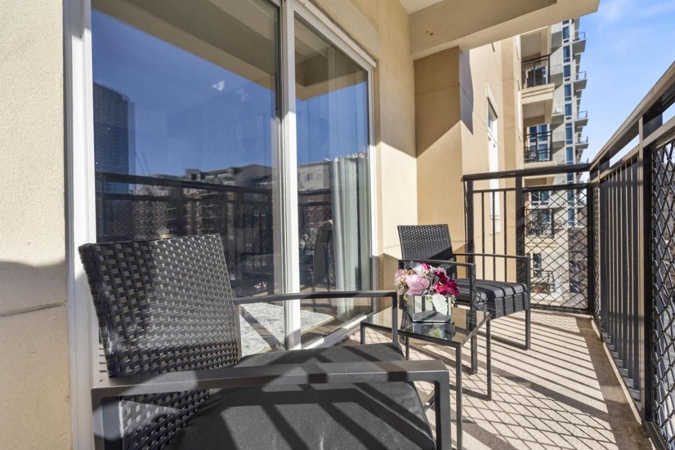 Apartment Modern Marvel - Free Parking, Gym, Near Stadium Charlotte