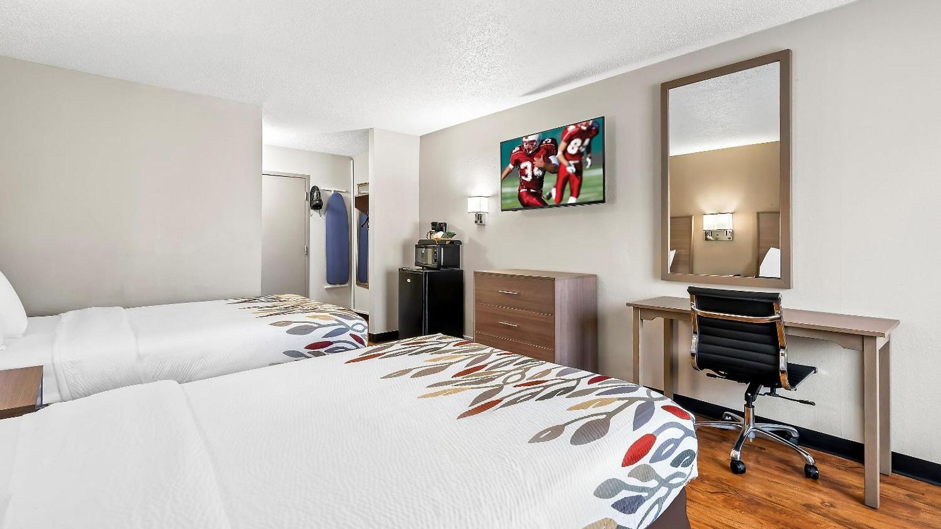 Red Roof - Motel 2*