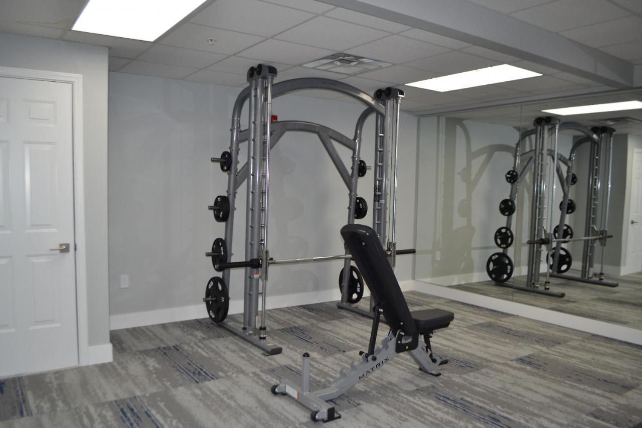 The Hornet - Cozy And Spacious 3br - Free Parking - Views - 2 Mins To Stadium * Charlotte