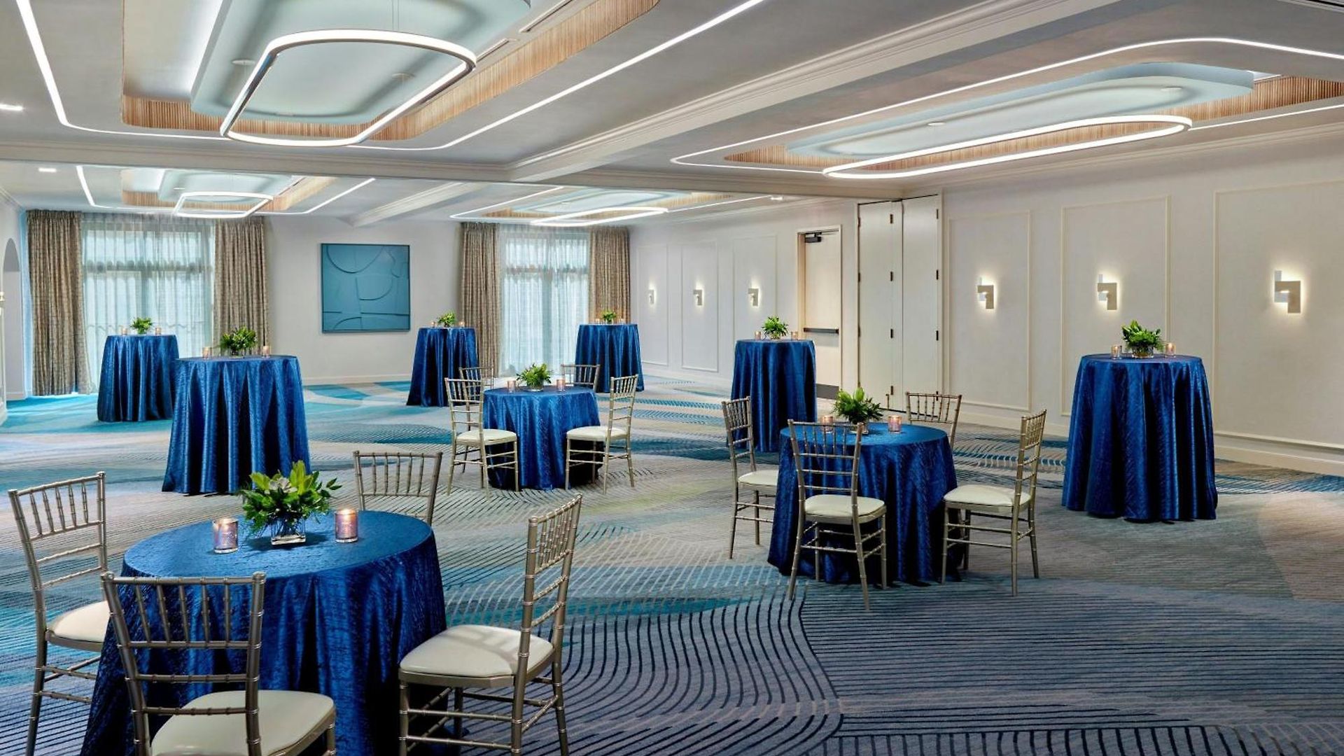 Renaissance Southpark Hotel 4*