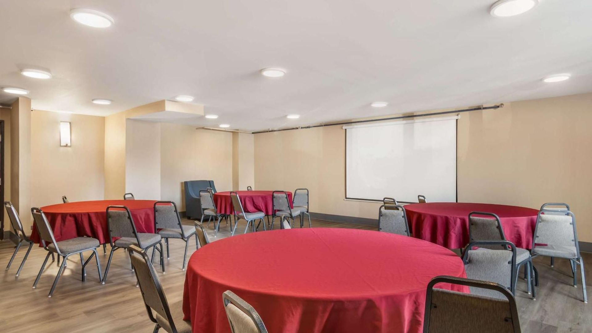 Inn Comfort Airport Uptown Charlotte