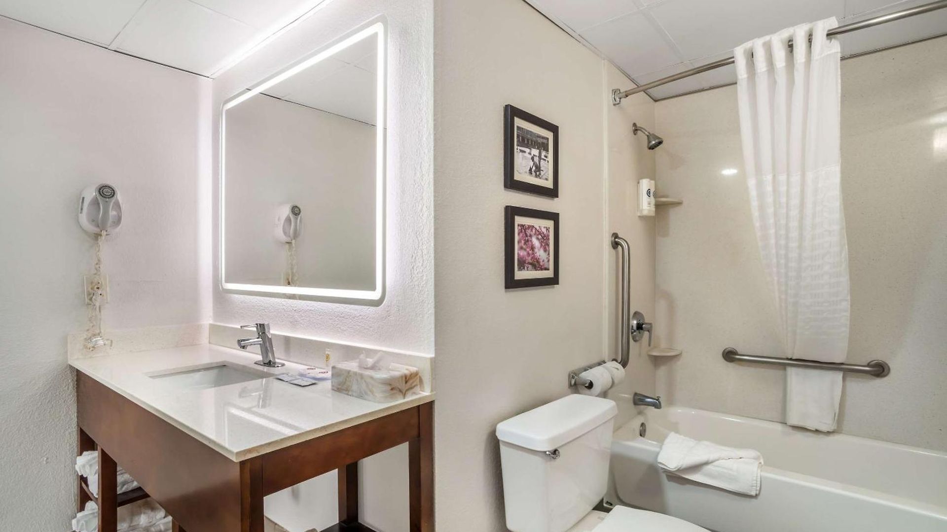 Inn Comfort Airport Uptown Charlotte