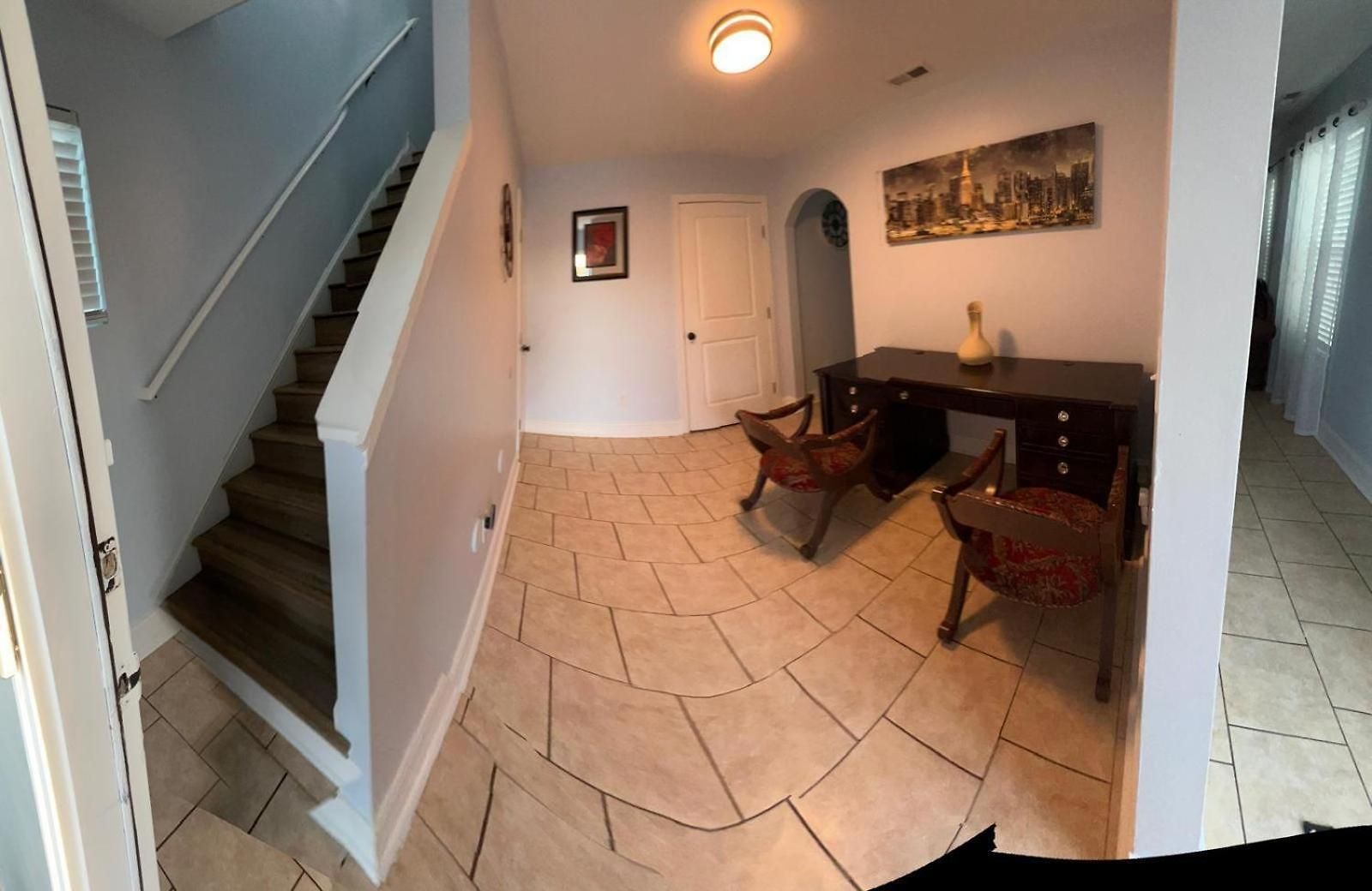 Family House With Jacuzzi Holiday home Charlotte