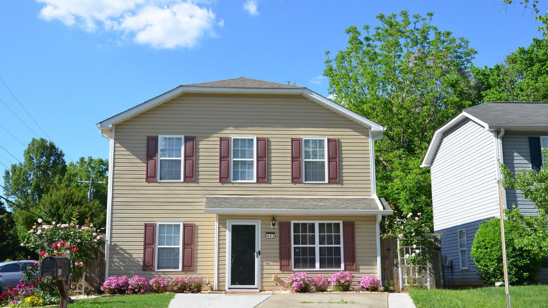 Downtown Gem With Fenced Yard, Bbq Grill And Firepit *
