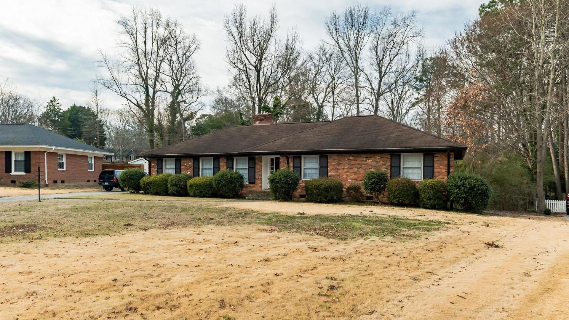 Holiday home 4 Bedroom Ranch In Prime Southpark Backyard And Porch Charlotte
