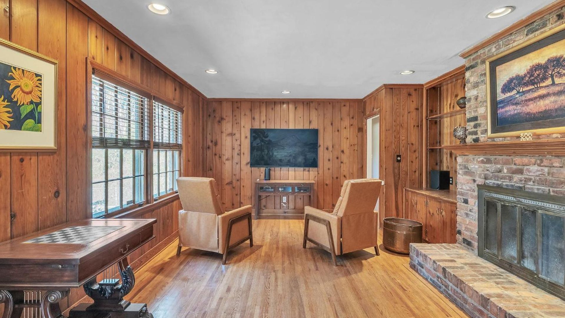 4 Bedroom Ranch In Prime Southpark Backyard And Porch *