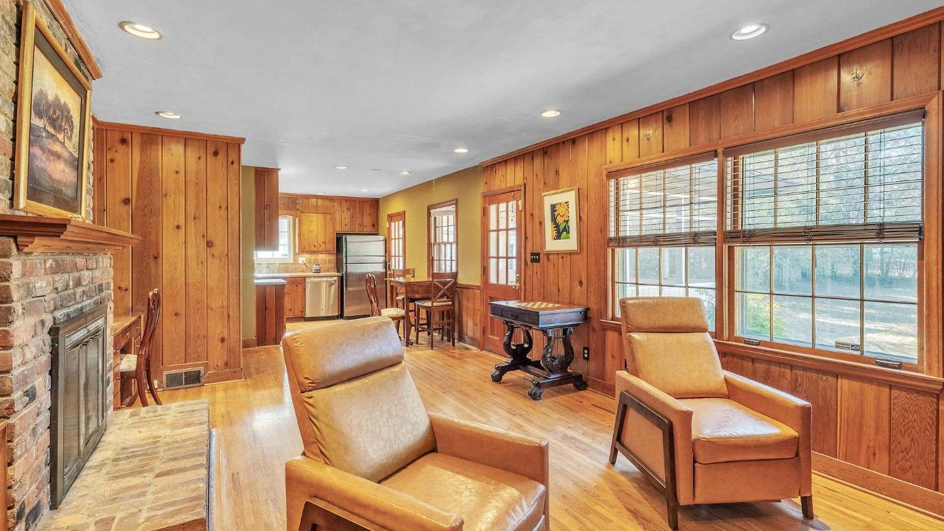 4 Bedroom Ranch In Prime Southpark Backyard And Porch Holiday home *