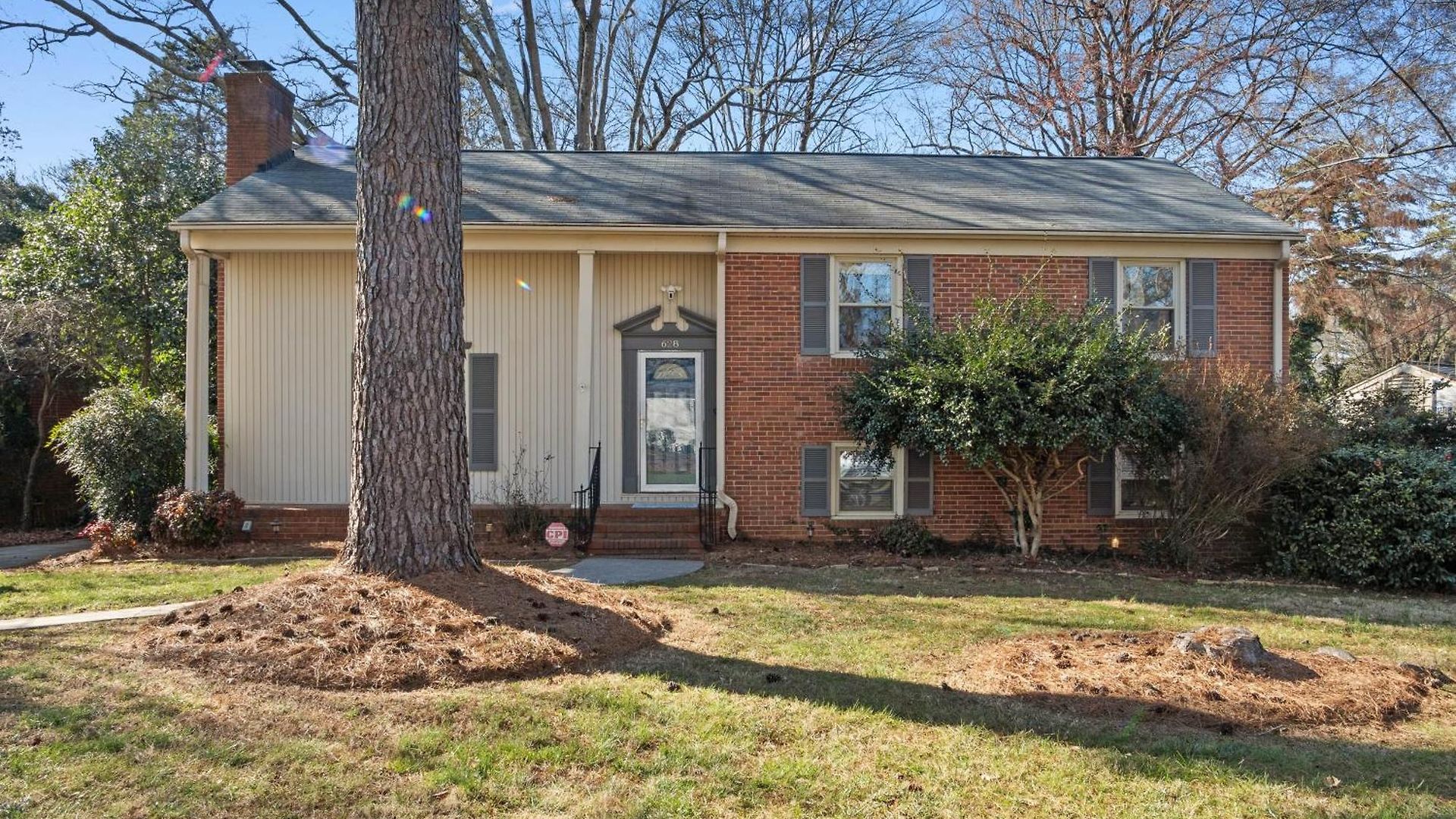 Holiday home Elegant 4bd Retreat - Backyard Bbq & Theater Charlotte