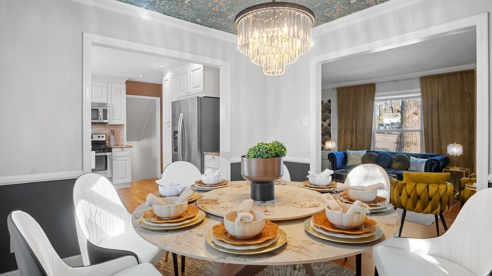 Elegant 4bd Retreat - Backyard Bbq & Theater Holiday home