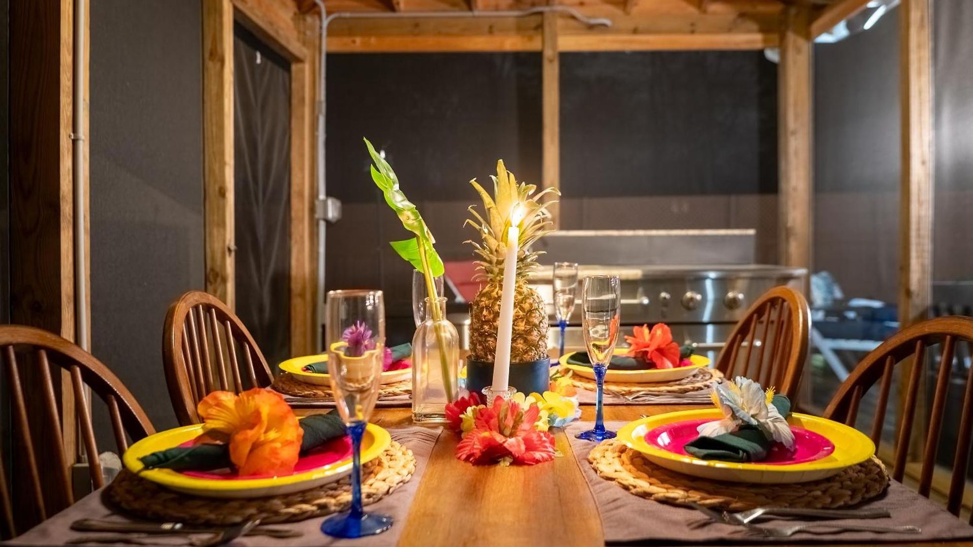 Apartment Tropical Oasis With Tiki Bar, Firepit, Seasonal Pool *