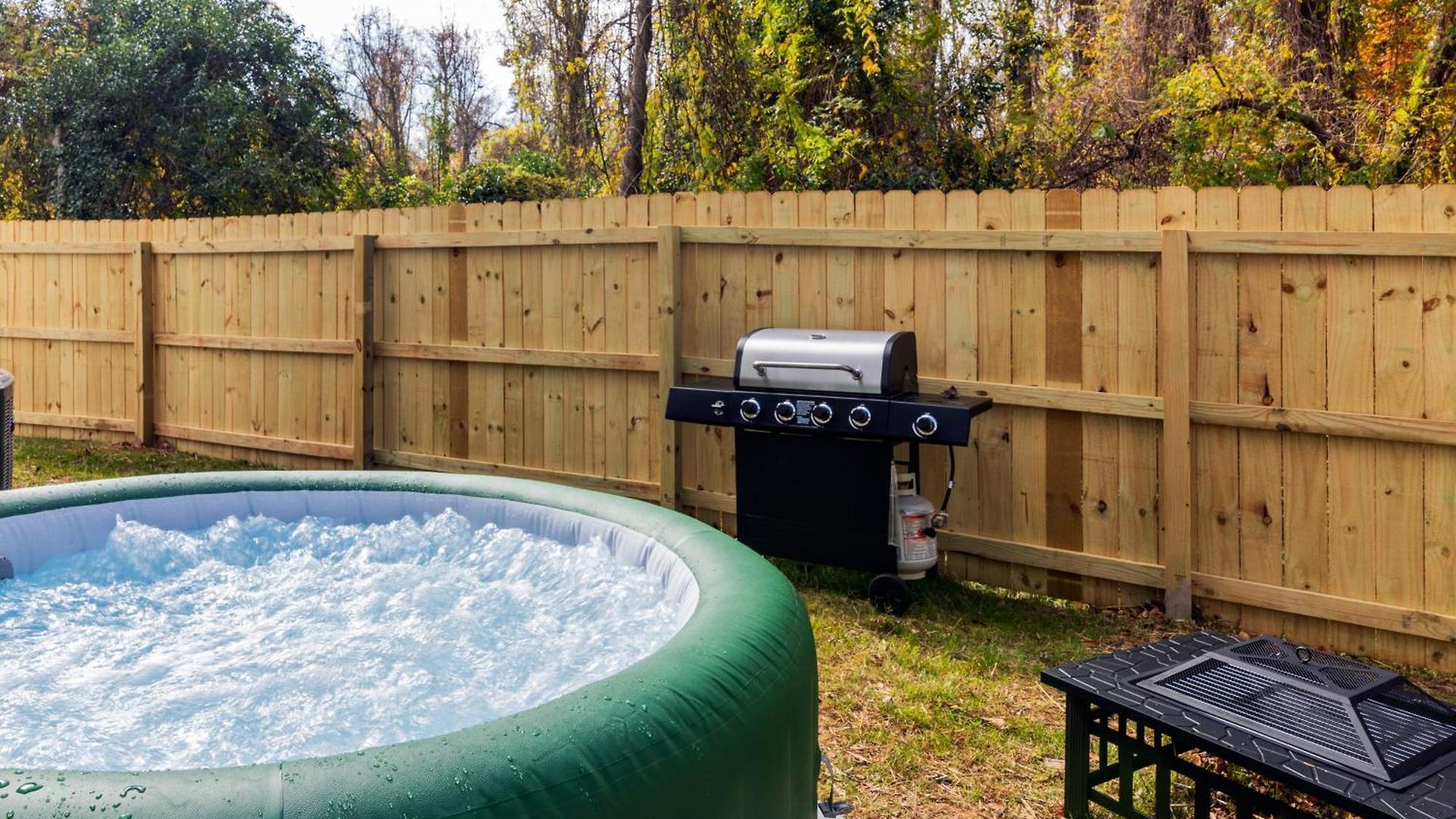 Chic 9 Min To Uptown Hot Tub & Private Yard * Charlotte