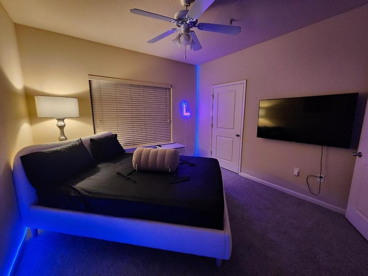 Frisky Adult Play Place - Fri & Sat Get Sunday Free! 