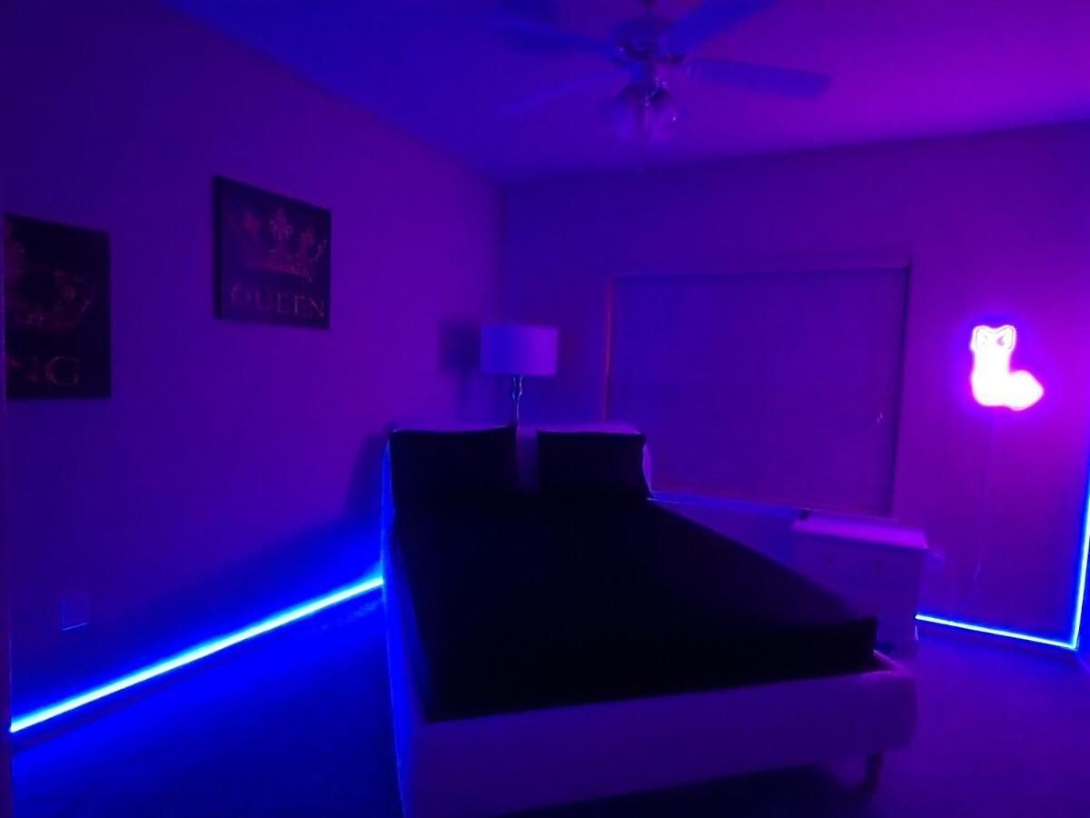 Frisky Adult Play Place - Fri & Sat Get Sunday Free! 