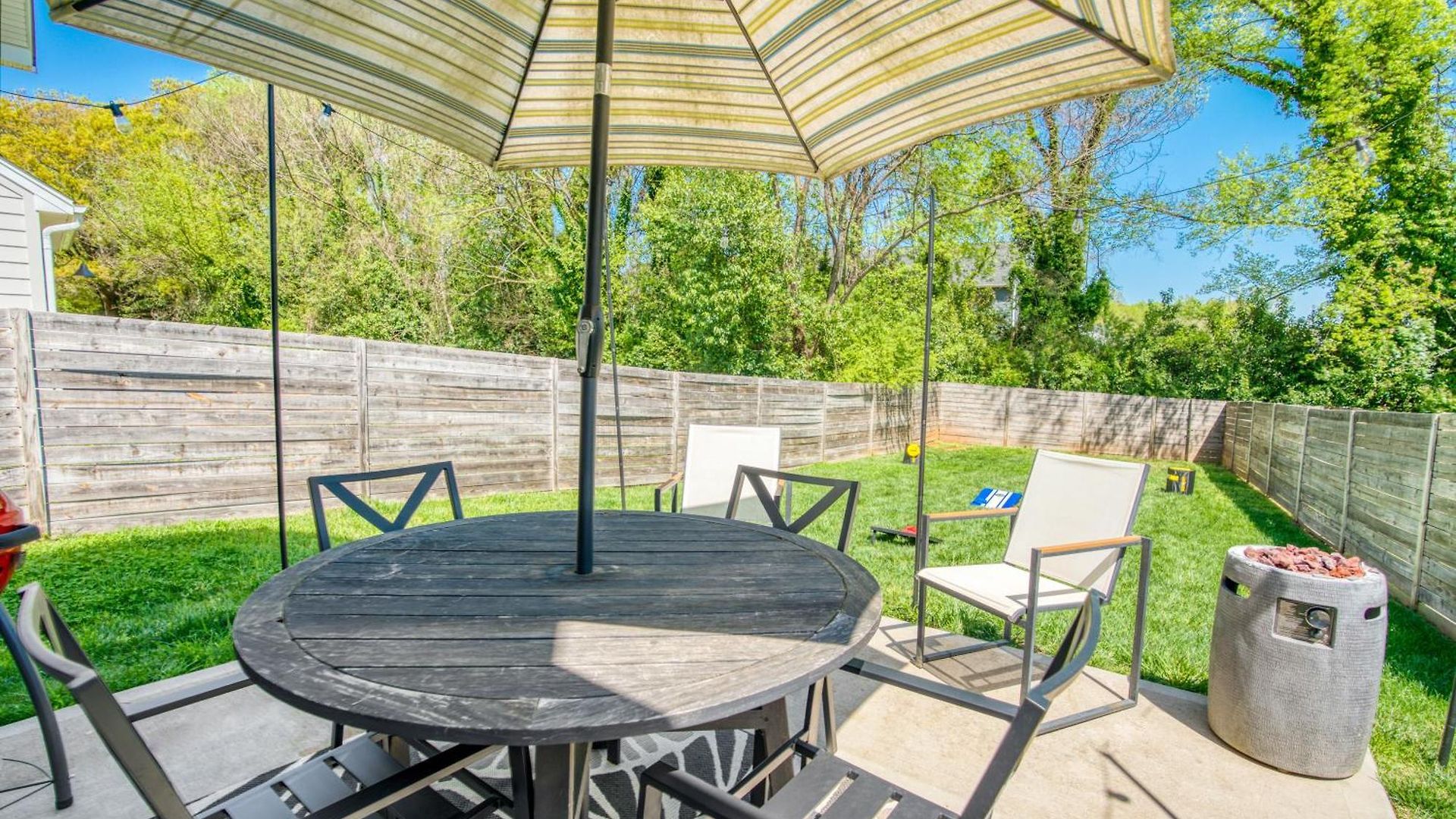 3 Lux King Beds O Game Rm O Fenced Backyard Escape Charlotte