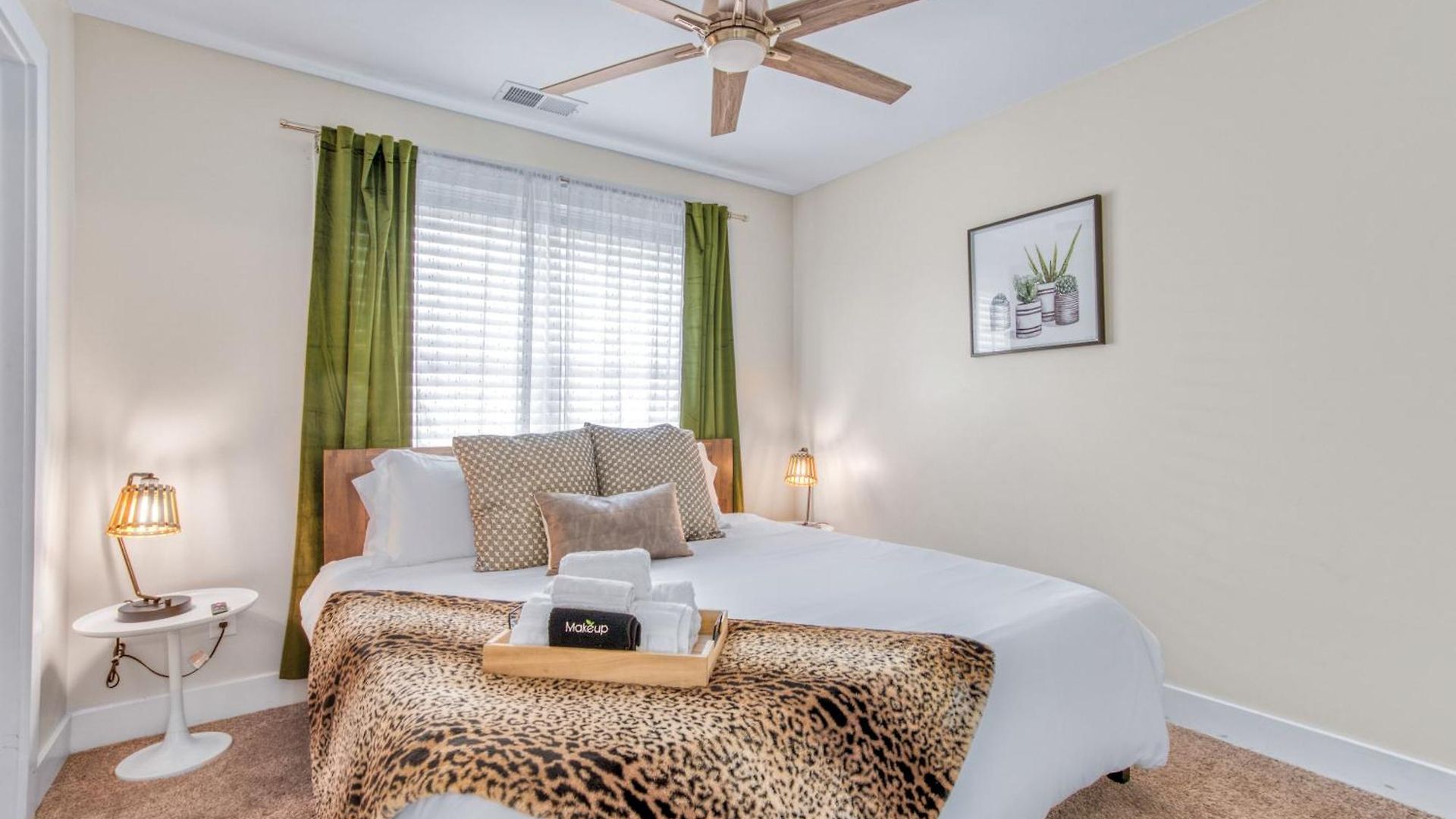 3 Lux King Beds O Game Rm O Fenced Backyard Escape Charlotte