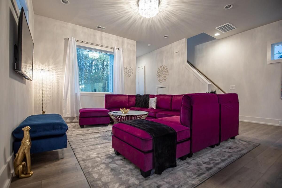 Pooltable-15 Mins To Uptown & Dt-king Bed! * Charlotte