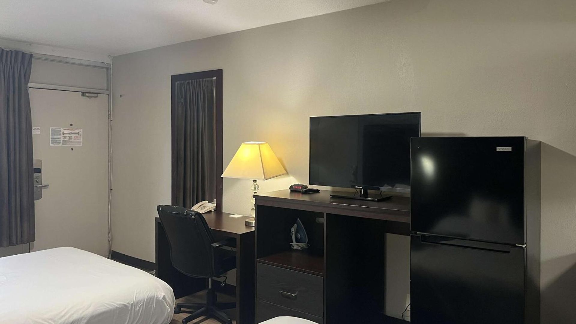 6 Charlotte, Nc - Airport South Hotel 2*