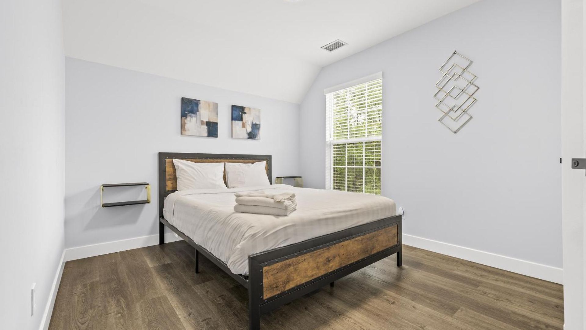 3br Family Retreat With Modern Comforts Apartment *