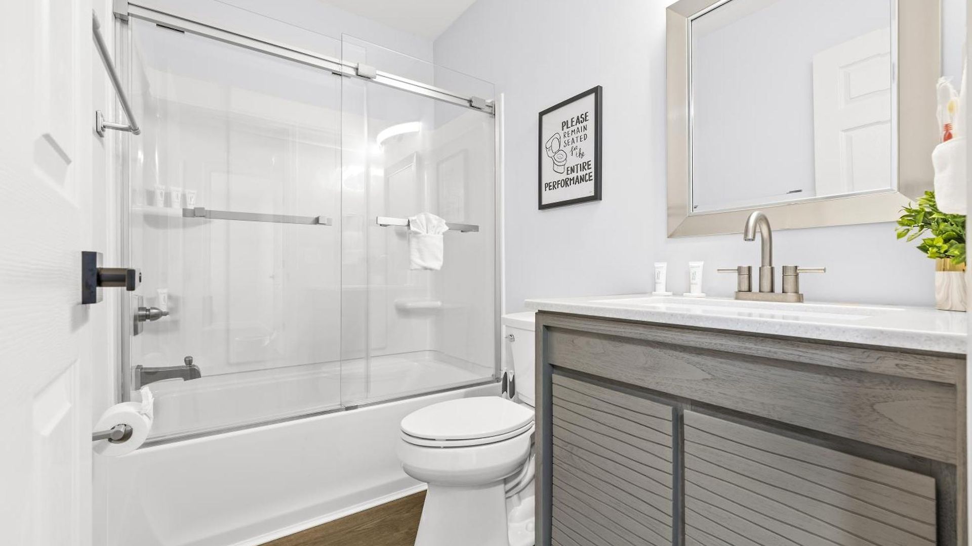 Apartment 3br Family Retreat With Modern Comforts