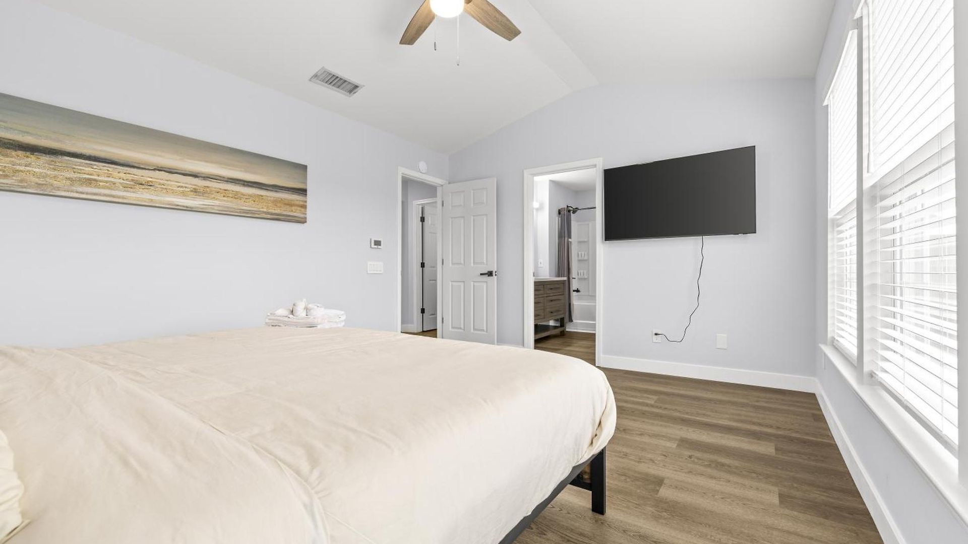 3br Family Retreat With Modern Comforts Charlotte