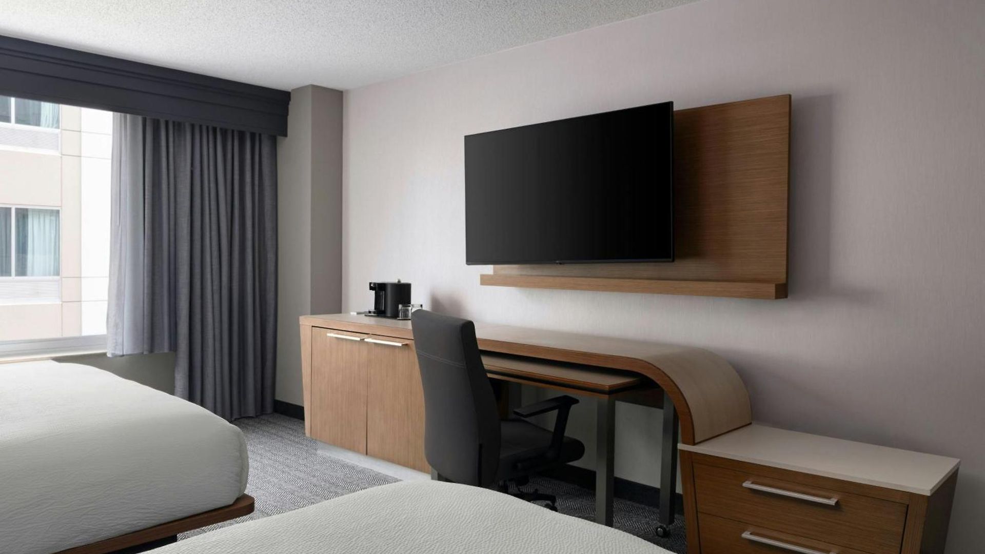 Courtyard Center Hotel Charlotte