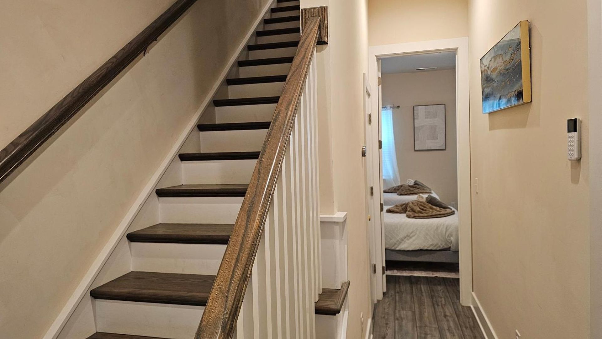 Stylish 3br In Clt, Close To Downtown, Airport, Wfh & Parking & Family Friendly & Business Ready