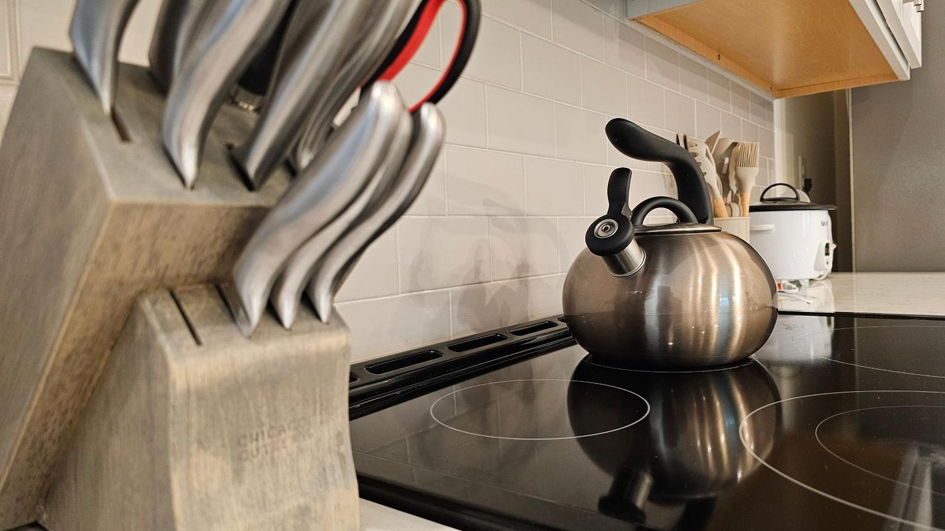 Stylish 3br In Clt, Close To Downtown, Airport, Wfh & Parking & Family Friendly & Business Ready *