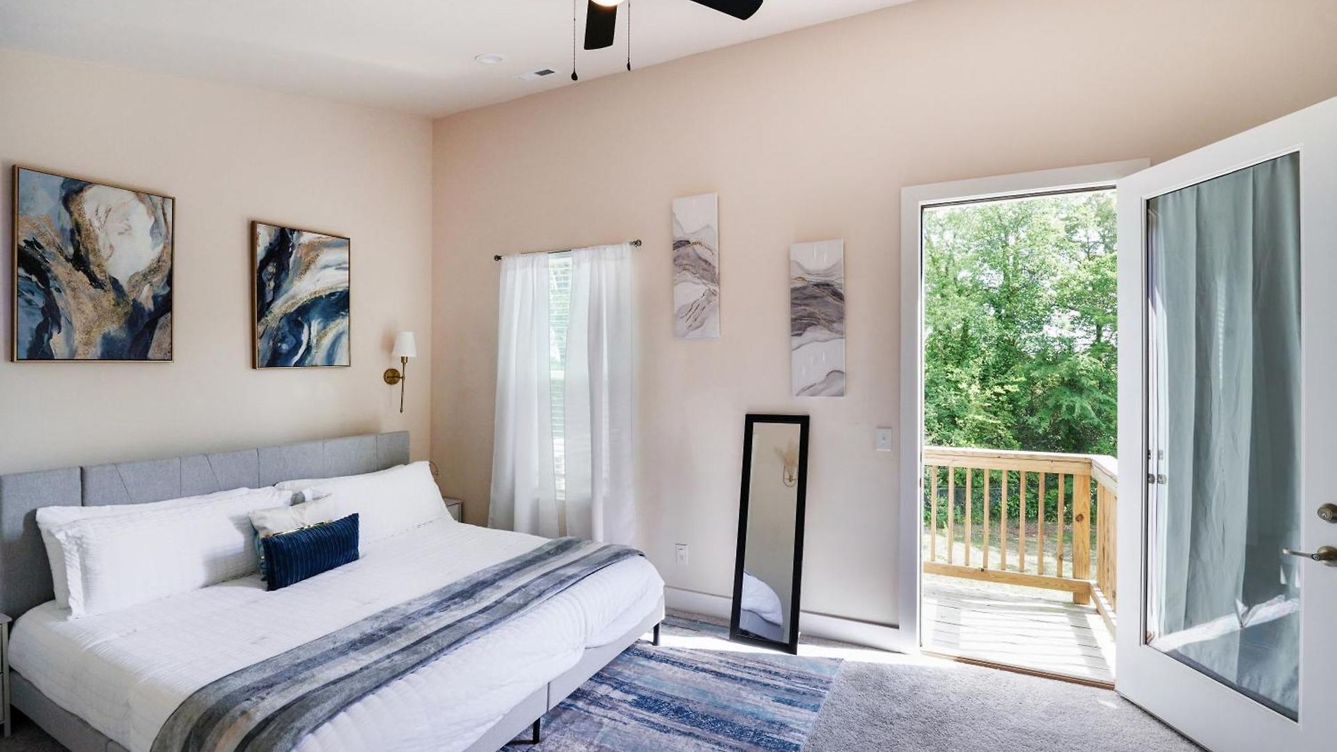 Holiday home Stylish 3br In Clt, Close To Downtown, Airport, Wfh & Parking & Family Friendly & Business Ready *