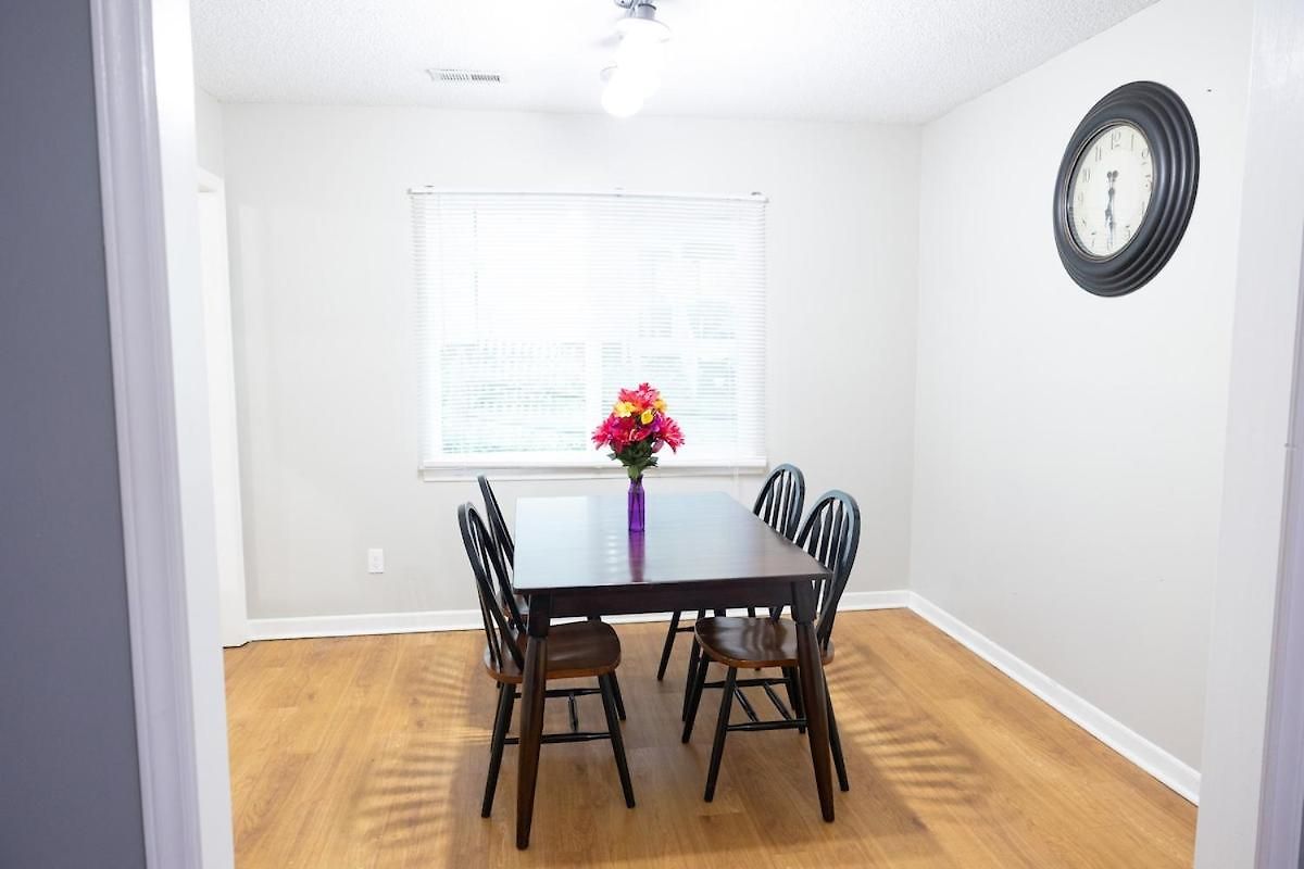 Mins To Hospital Carowinds, Stadium, Amp Ballantyne Holiday home *