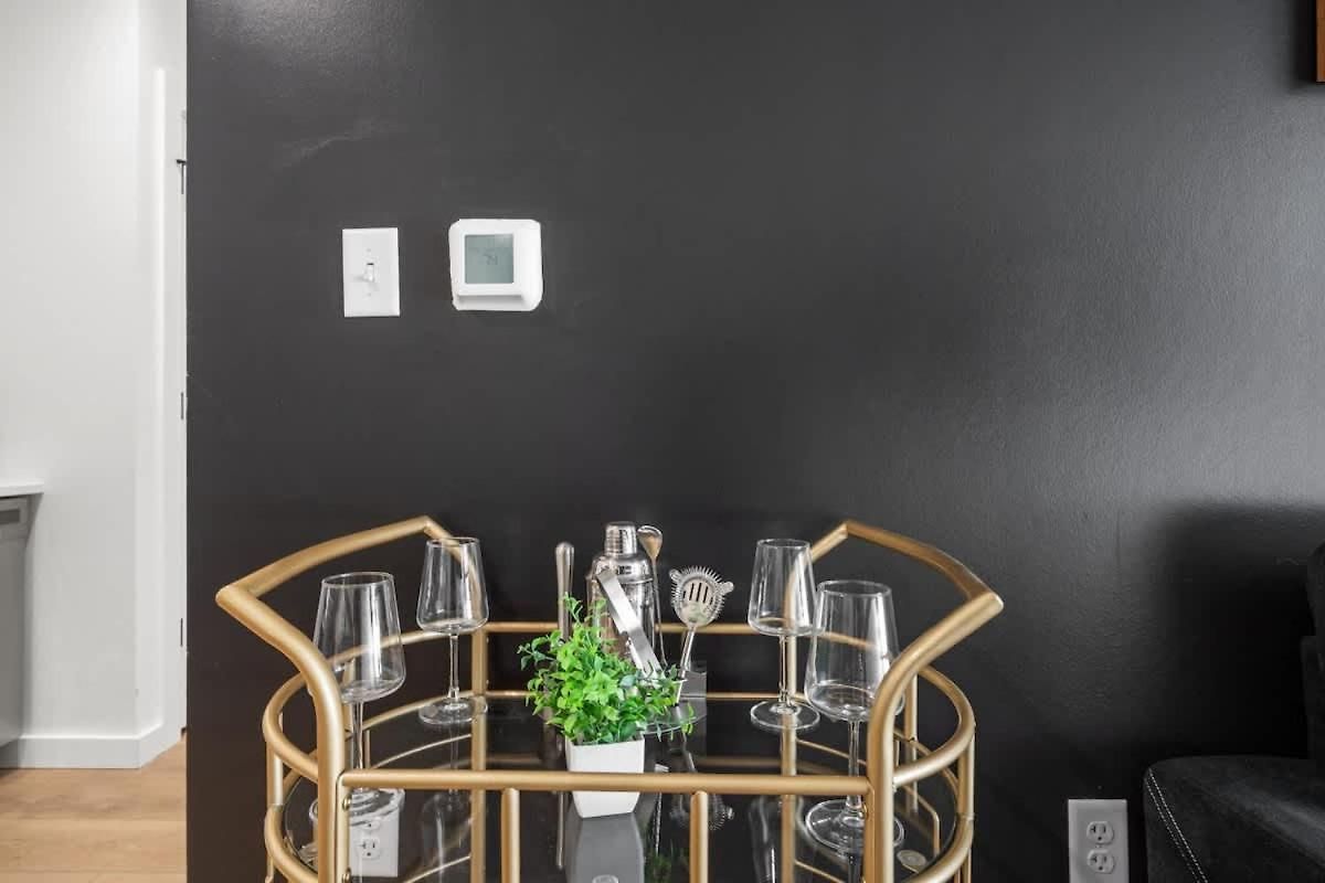 Luxurious King 2br In South End Charlotte!