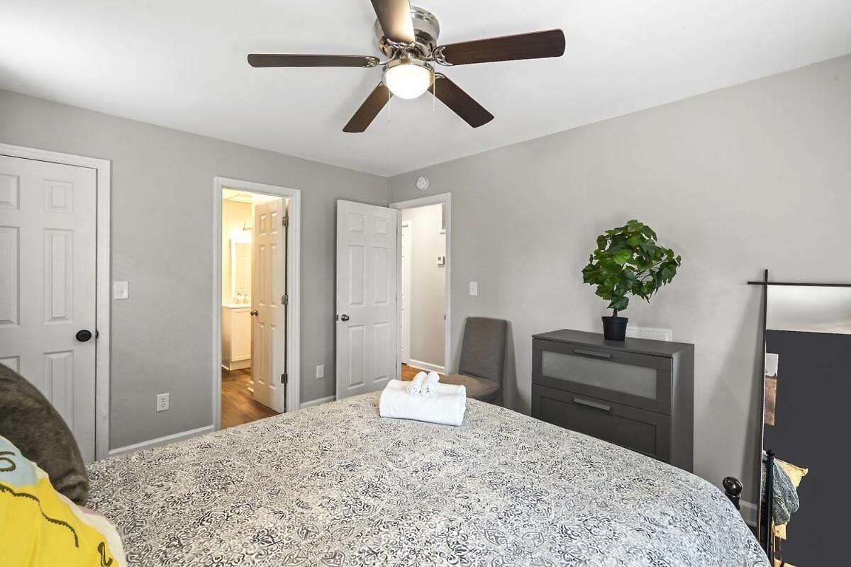 Luxe 2br 2 Bath Prime Uptown With Free Parking * Charlotte