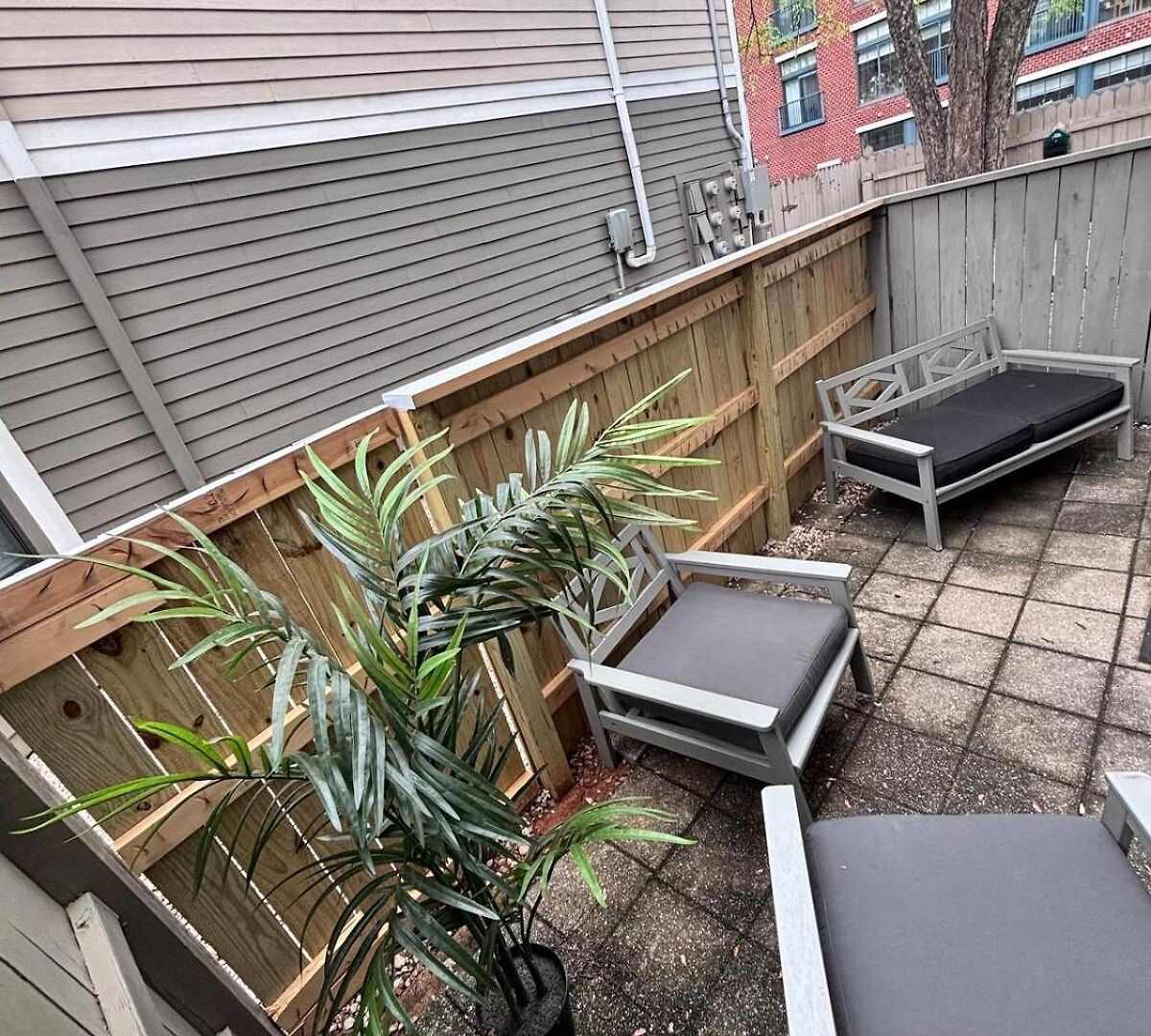 Luxe 2br 2 Bath Prime Uptown With Free Parking
