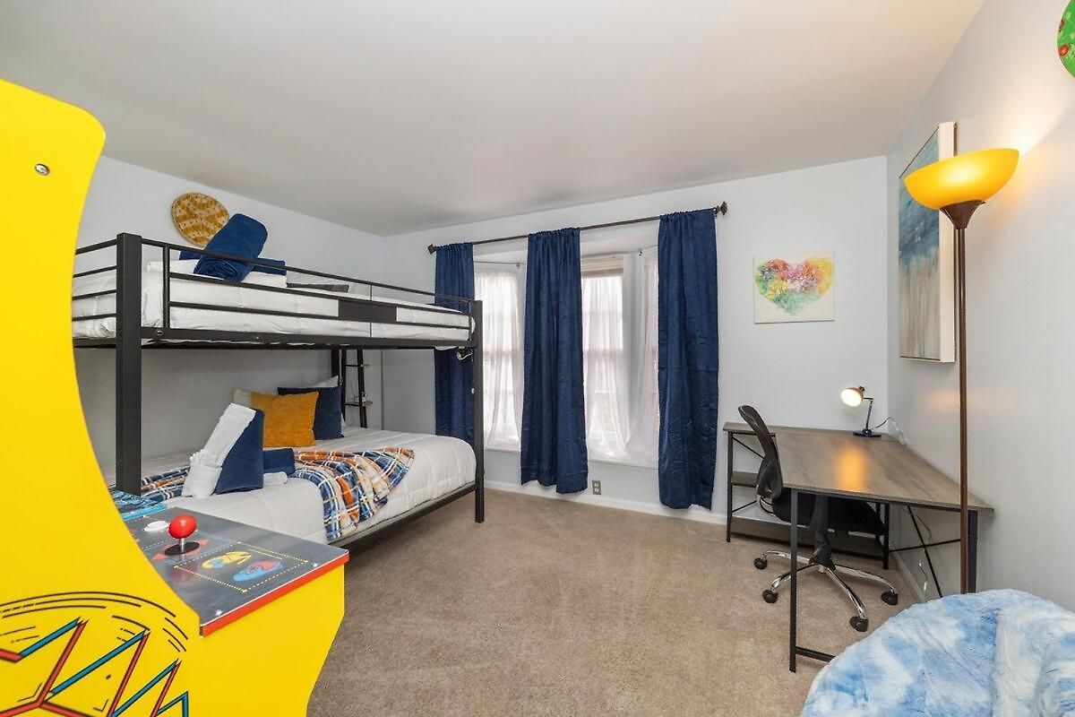 Holiday home New! Special Rate For First Bookings! 2 Bedroom Charlotte