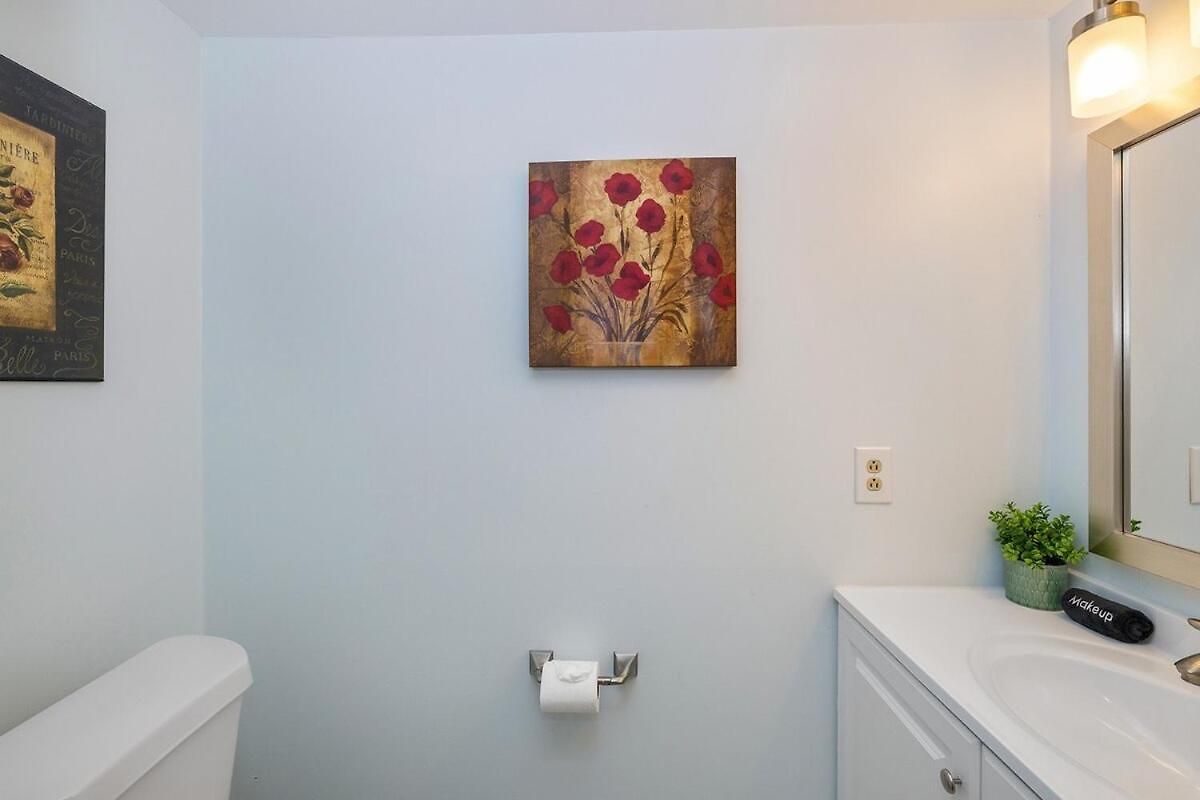 New! Special Intro Rate! Walkable, Fenced-in Yard