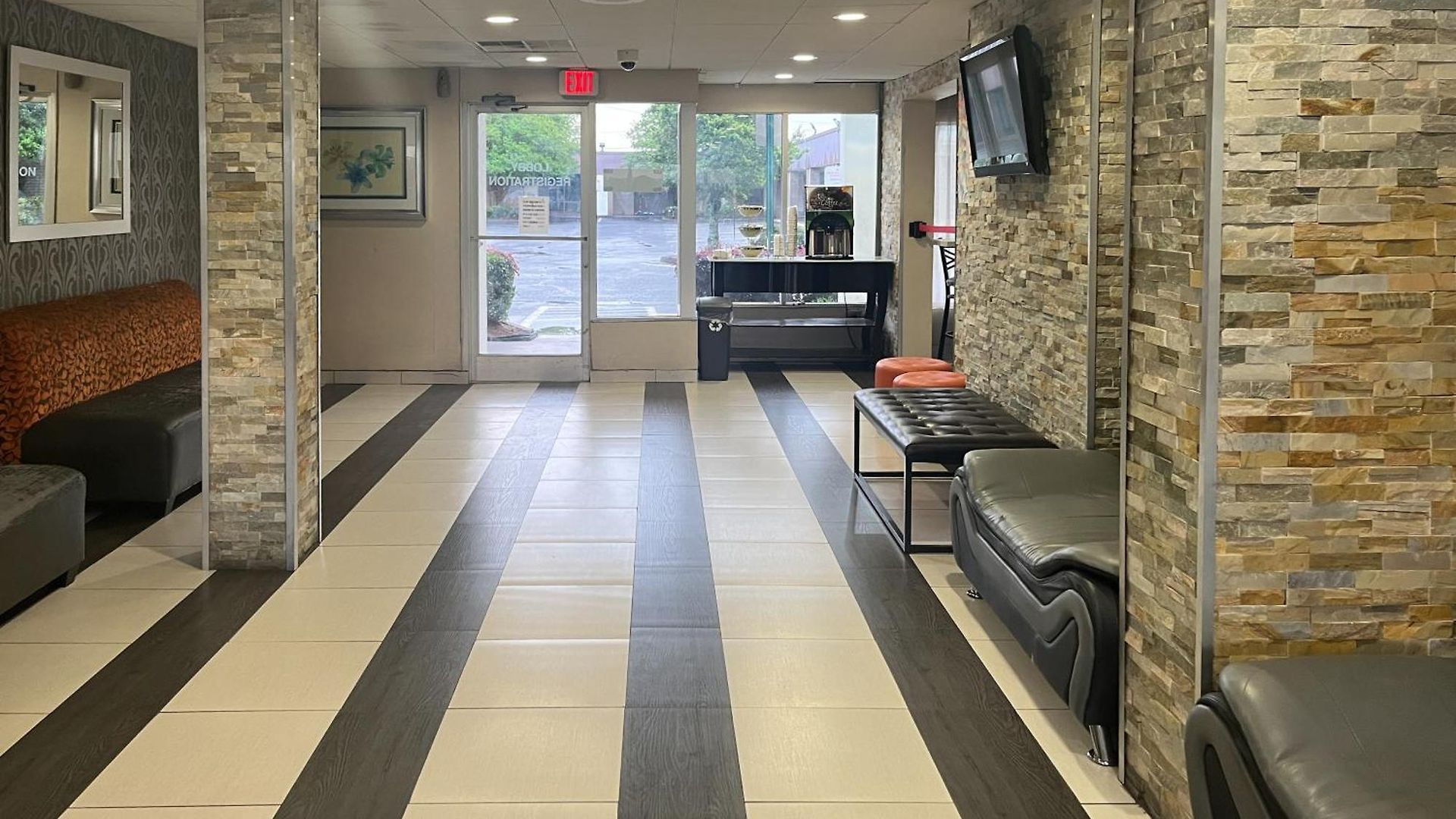 Hotel 6 Charlotte, Nc - Airport South 4*