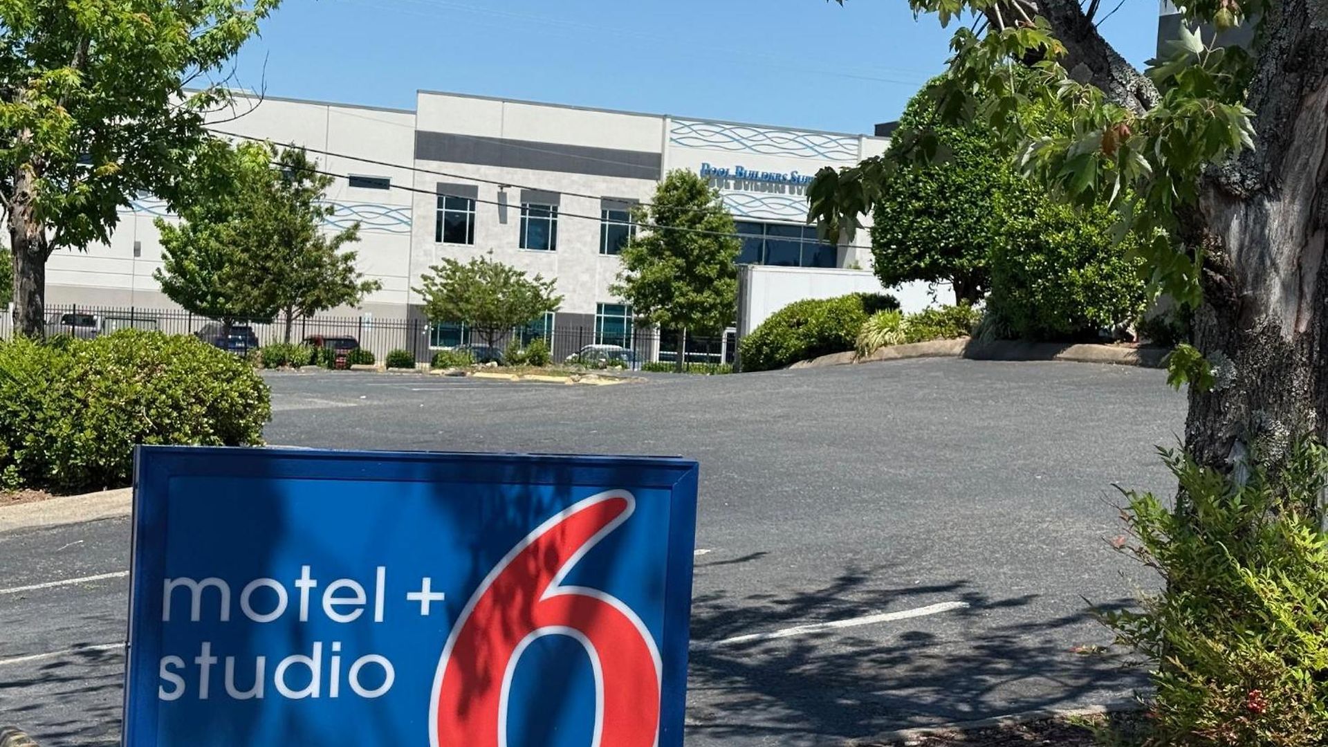 6 Charlotte, Nc - Airport South Hotel
