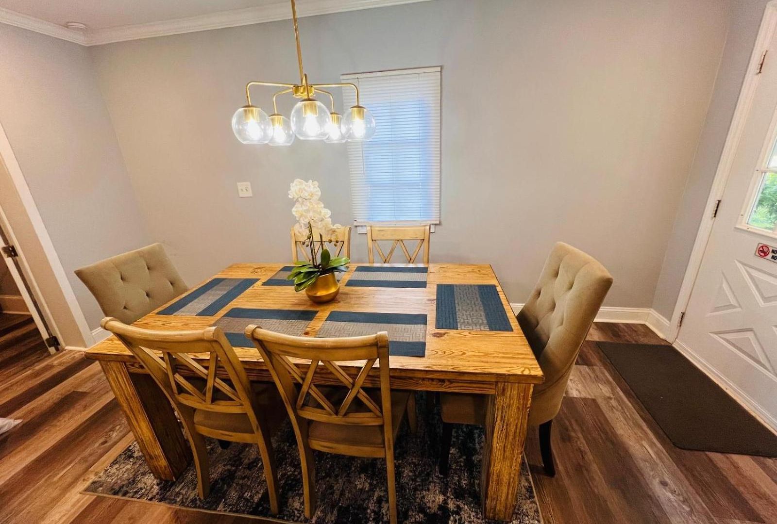 Holiday home 3br Getaway, Hot Tub & Mini Golf Fun Charlotte