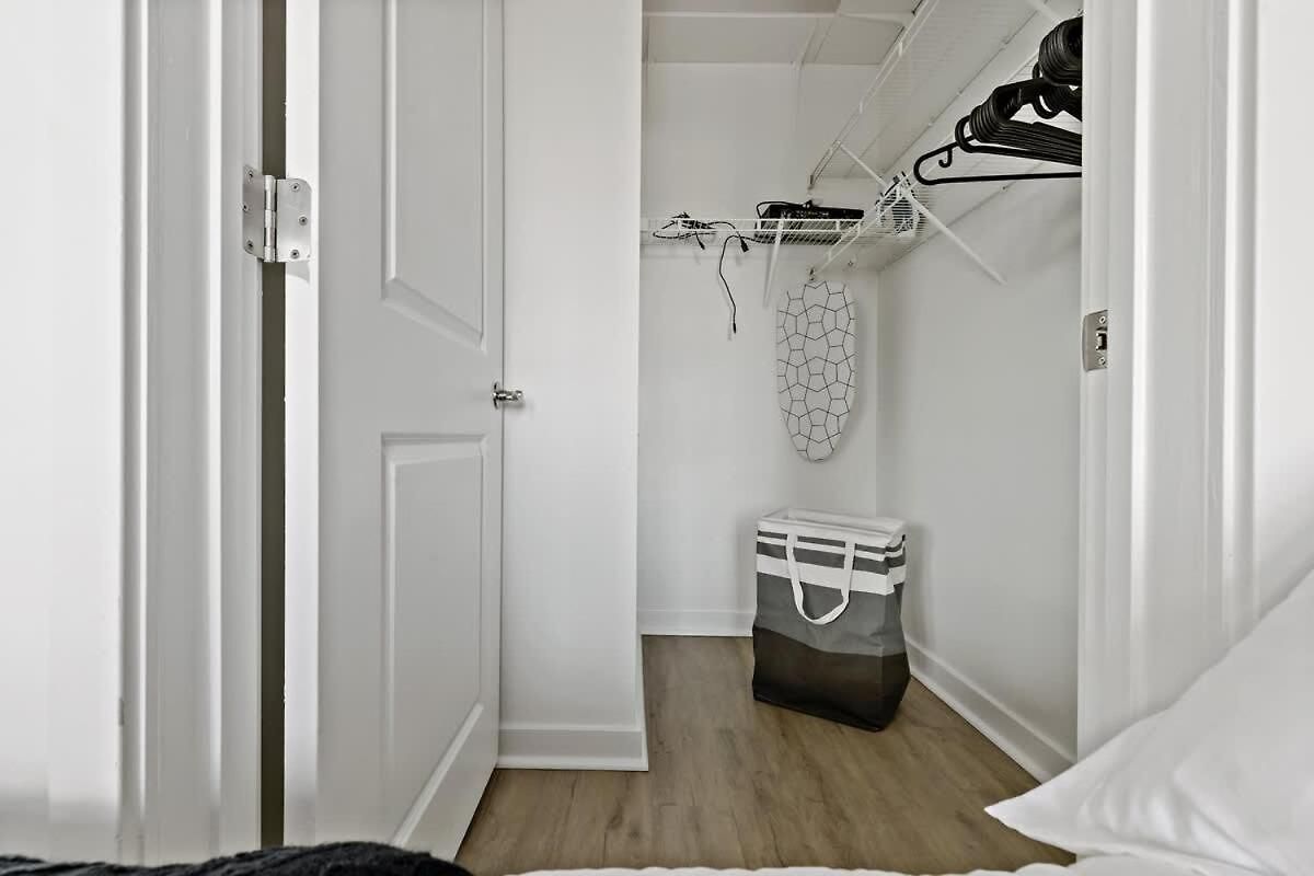 Chic - 5 Min Dt, Gym, Parking, W-d - Sleeps 6 * Charlotte