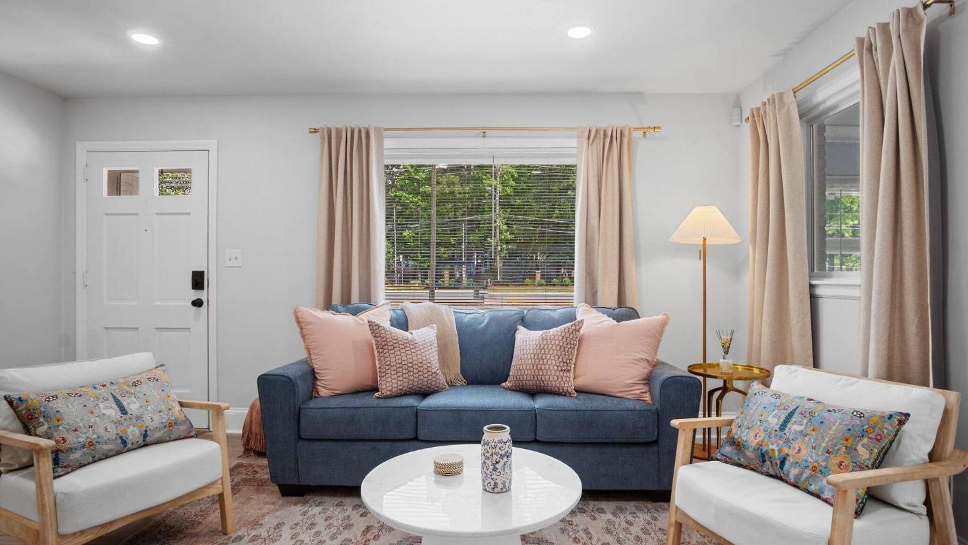 Backyard, Game Room, 15 Min To Downtown & Unc Holiday home Charlotte