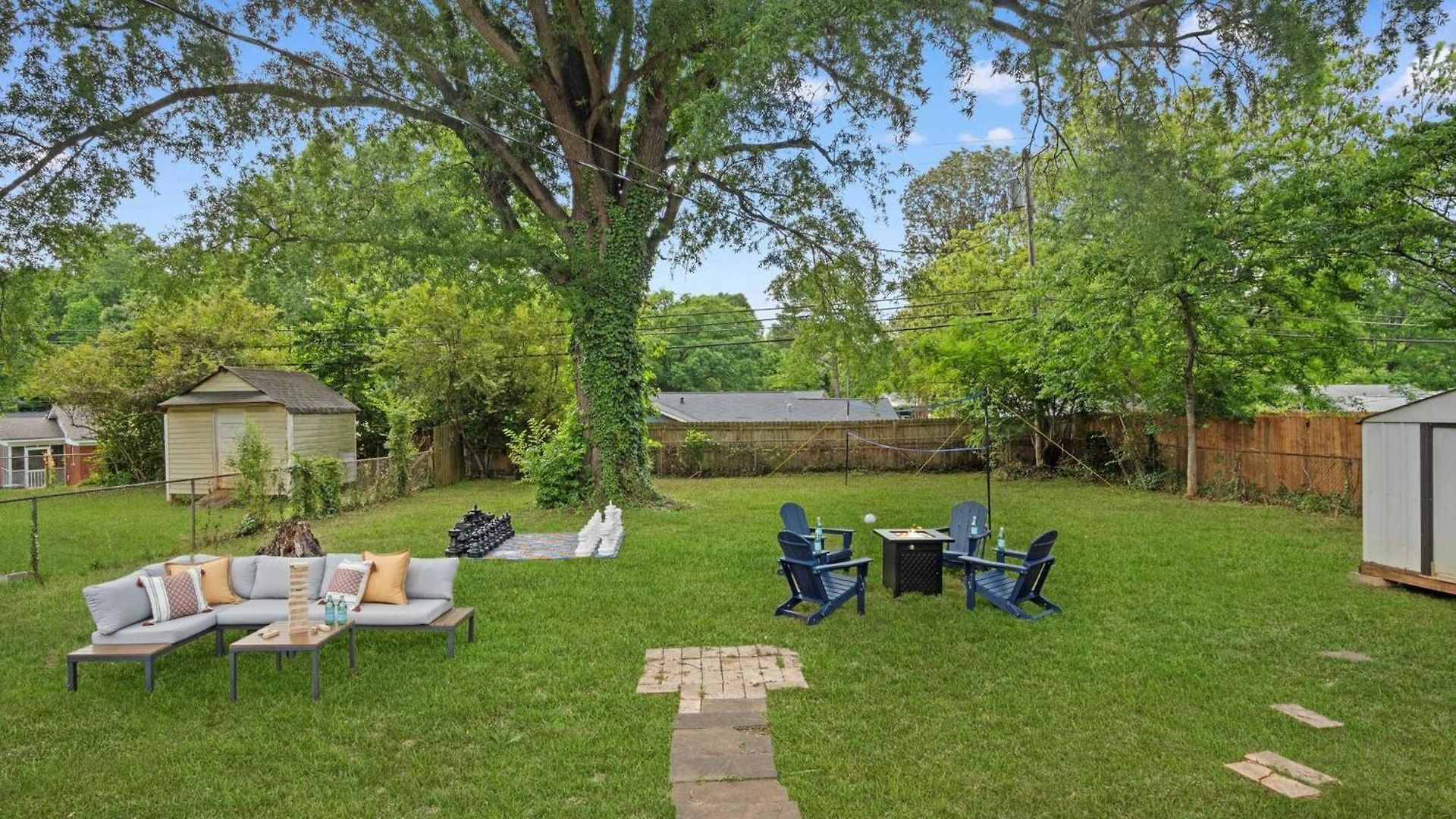 Holiday home Backyard, Game Room, 15 Min To Downtown & Unc Charlotte