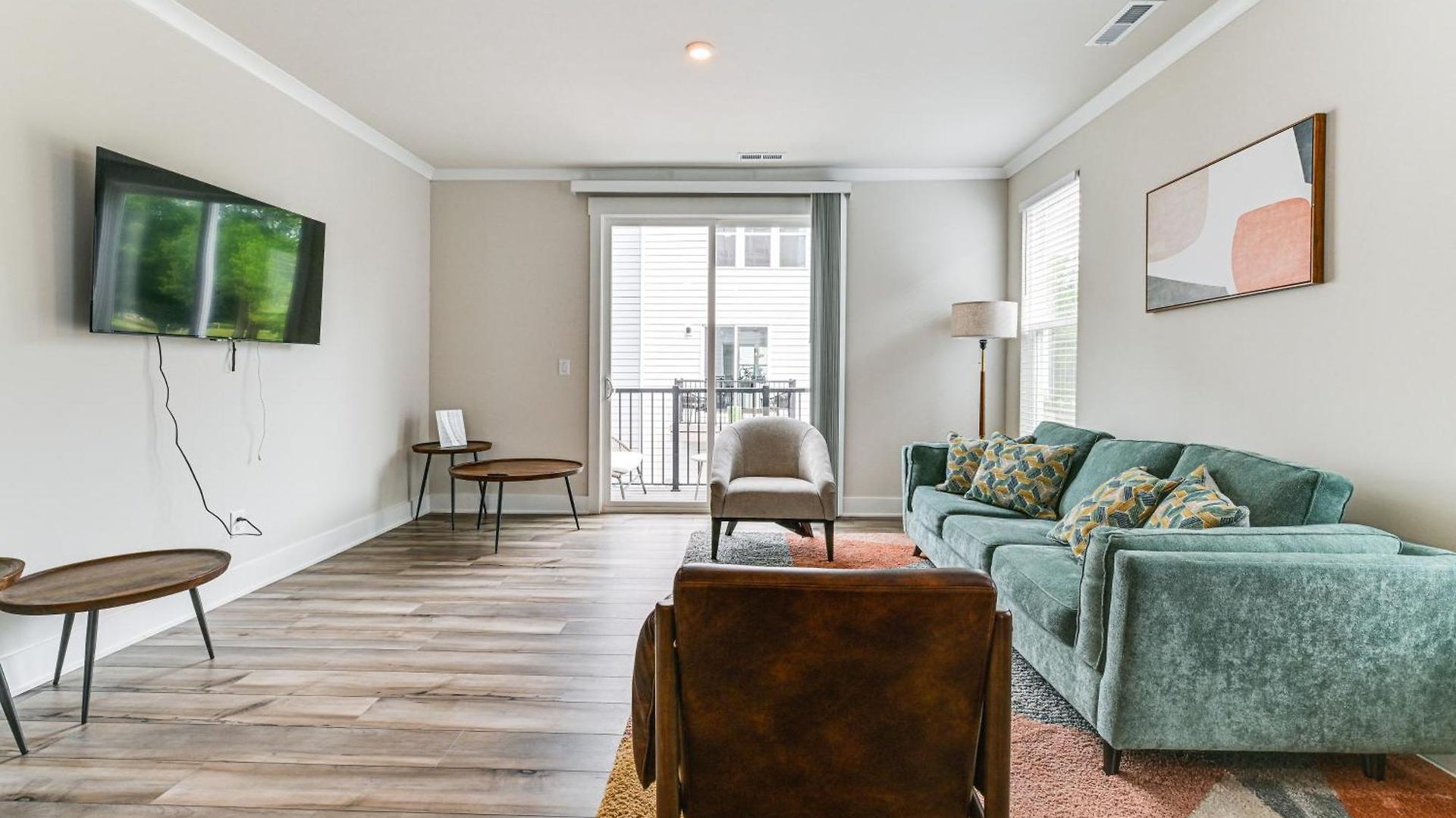 Holiday home 2 Mi To Uptown Charlotte: Townhome W/ Balconies! *