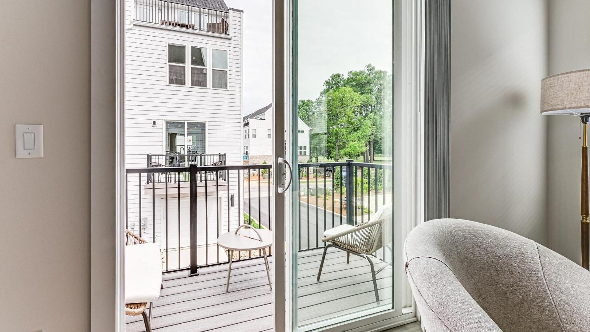 Holiday home 2 Mi To Uptown Charlotte: Townhome W/ Balconies!